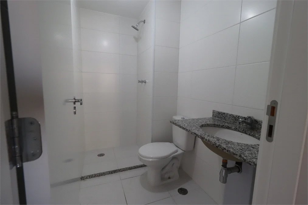 Apartamento à venda com 3 quartos, sendo 1 suíte, em Vila Anastácio, São Paulo, SP