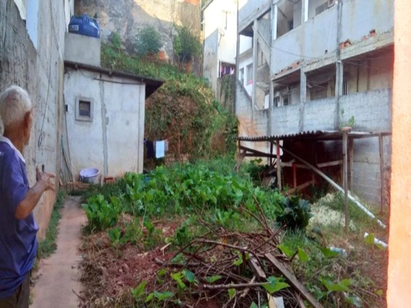 Terreno à venda em Parque Santo Antônio, São Paulo, SP
