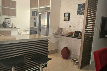 Casa à venda com 3 quartos, sendo 1 suíte, no condomínio Parque das Árvores, Sorocaba - SP