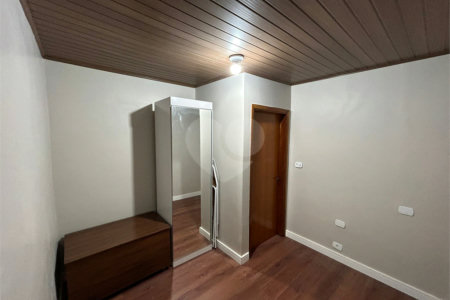 Casa à venda com 4 quartos, sendo 1 suíte, no Centro, Cravinhos, SP