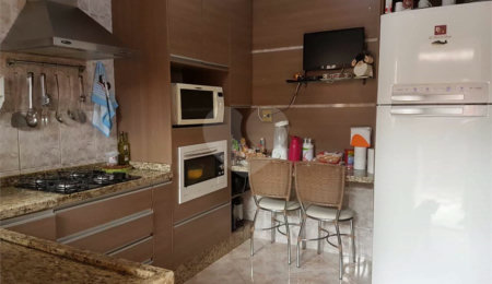 Casa à venda com 3 quartos, sendo 1 suíte,  em Jardim Universo, Mogi das Cruzes, SP