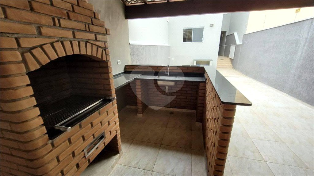 Sobrado à venda com 2 quartos, sendo 1 suíte,  em Vila Suissa, Mogi das Cruzes, SP