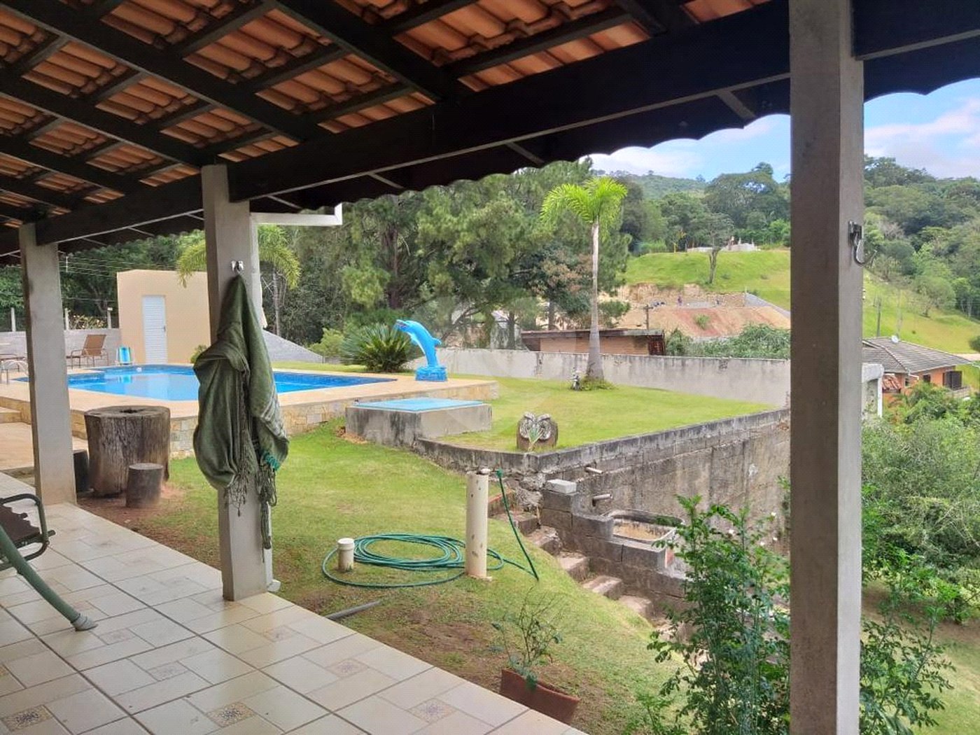Chácara à venda com 3 suítes em Ribeirão dos Porcos, Atibaia, SP