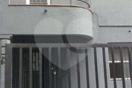 Sobrado à venda ou para alugar com 4 quartos em Água Branca, São Paulo, SP