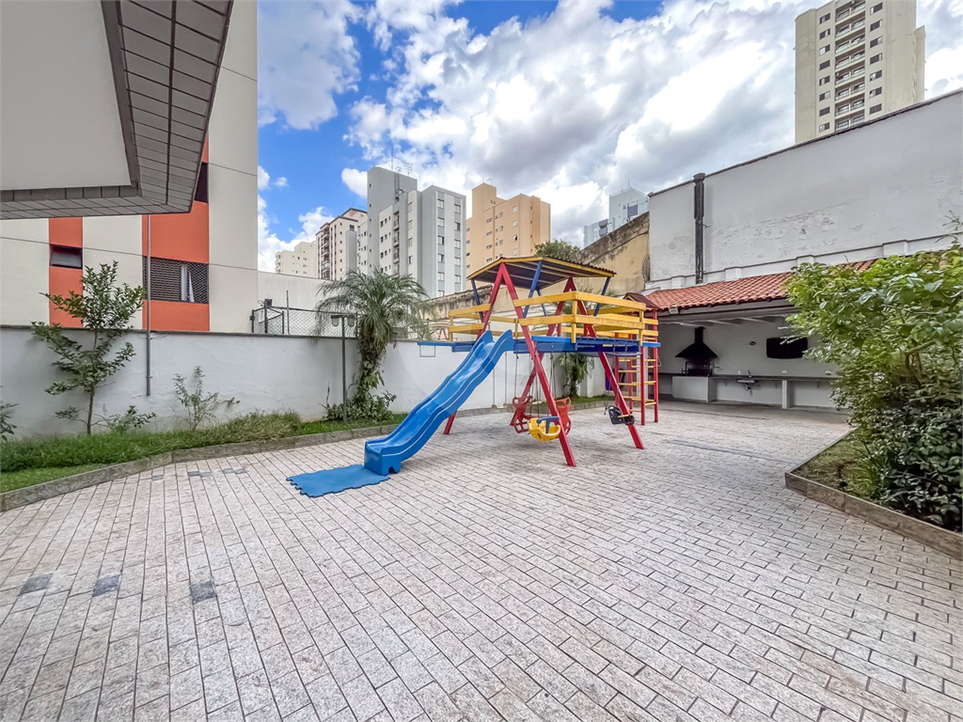 Apartamento à venda com 3 quartos, sendo 1 suíte, em Saúde, São Paulo, SP