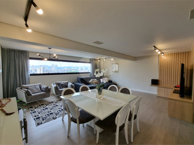 Apartamento à venda com 5 quartos, sendo 3 suítes,  em Santa Teresinha, São Paulo, SP