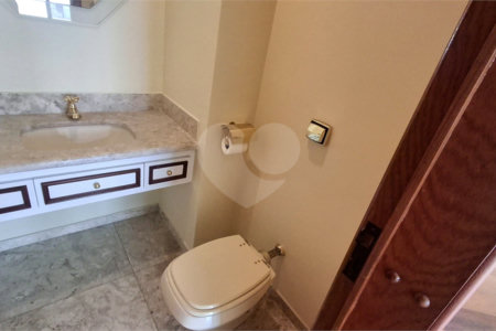 Apartamento para alugar com 3 quartos, sendo 1 suíte, em Brooklin, São Paulo, SP