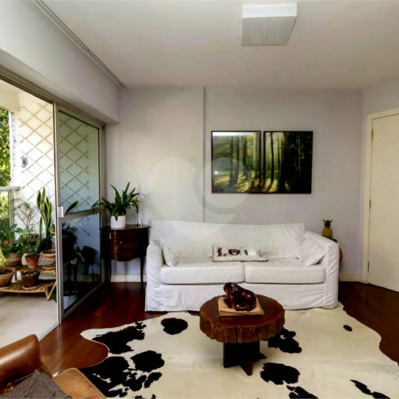 Apartamento à venda com 3 quartos, sendo 2 suítes,  em Pinheiros, São Paulo, SP