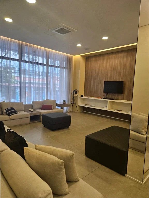 Apartamento à venda com 2 quartos, sendo 1 suíte, em Pinheiros, São Paulo, SP