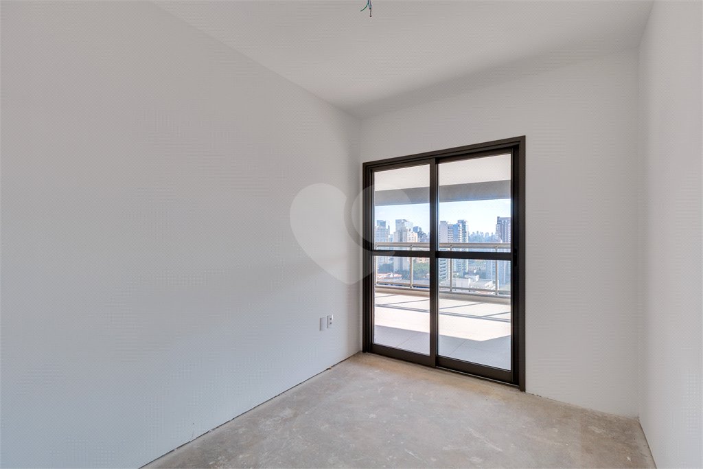 Apartamento à venda com 4 quartos, sendo 3 suítes,  em Brooklin, São Paulo, SP