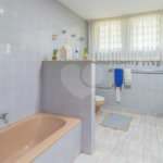 Casa Térrea à venda com 4 quartos, sendo 2 suítes, em Alto de Pinheiros, São Paulo, SP