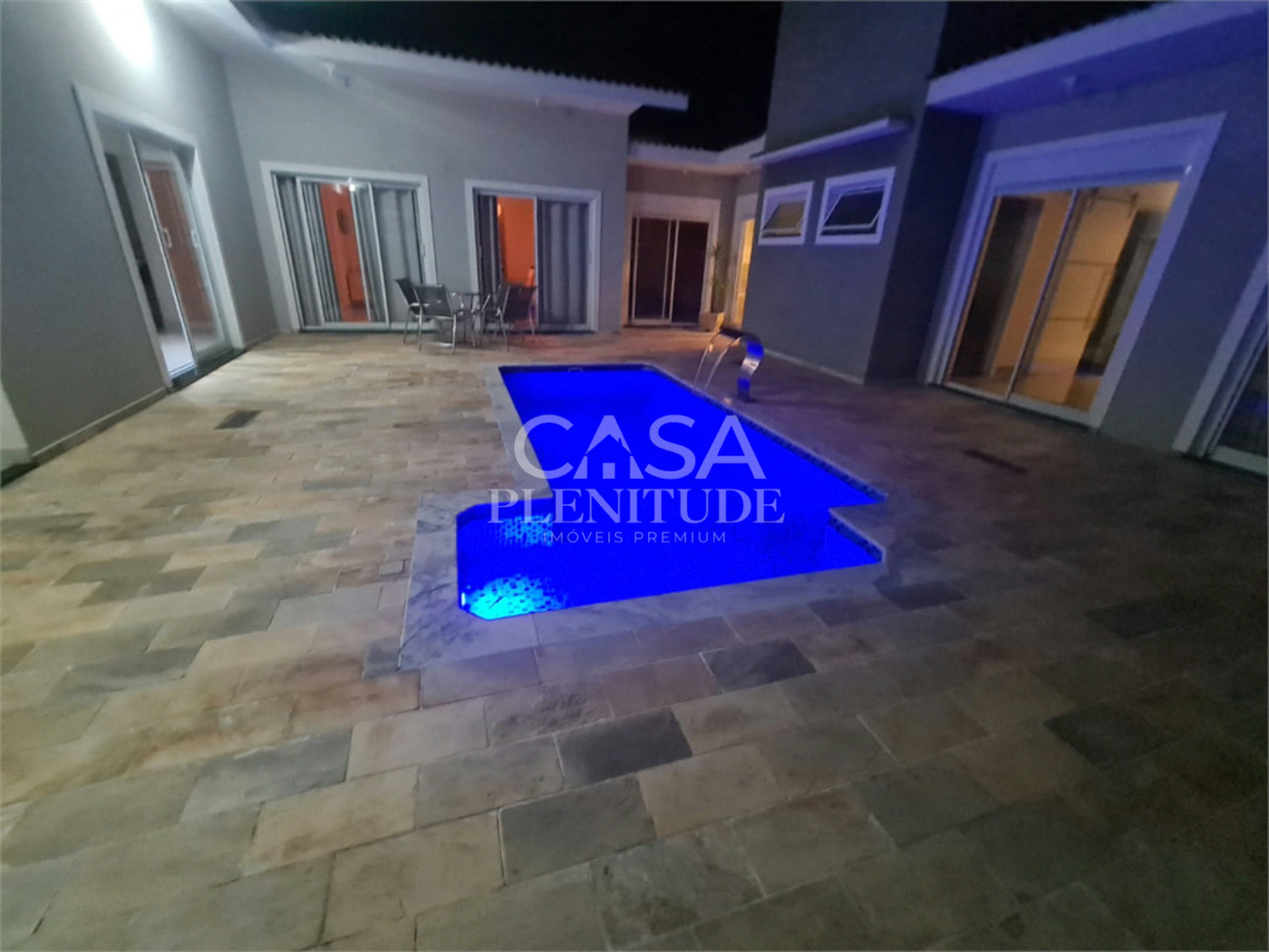 Casa em condomínio à venda com 3 suítes em Lago Azul, Araçoiaba da Serra, SP