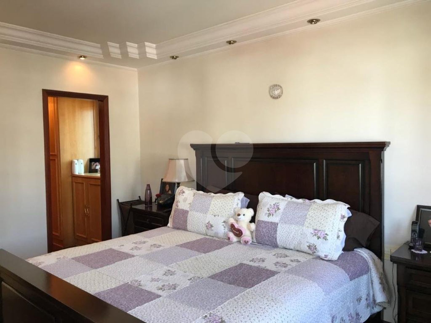 Sobrado à venda com 7 quartos, sendo 6 suítes, em Jardim Franca, São Paulo, SP