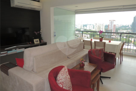 Apartamento para alugar com 2 quartos, sendo 1 suíte, em Chácara Santo Antônio, São Paulo, SP