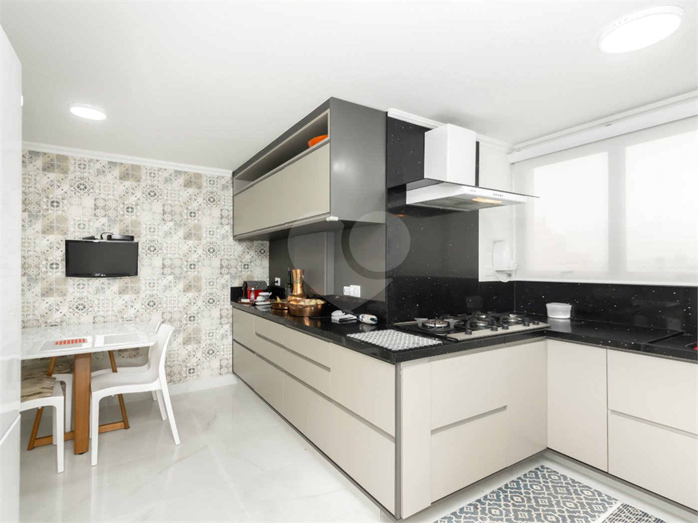 Apartamento à venda com 4 quartos, sendo 2 suítes, em Alto da Boa Vista, São Paulo, SP