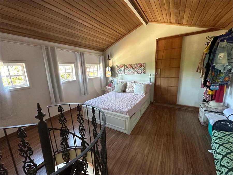 Casa em condomínio à venda com 3 quartos, sendo 2 suítes,  em Peró, Cabo Frio, RJ