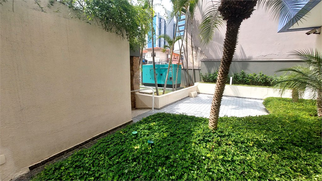 Apartamento à venda com 3 quartos, sendo 1 suíte, em Vila Olímpia, São Paulo, SP