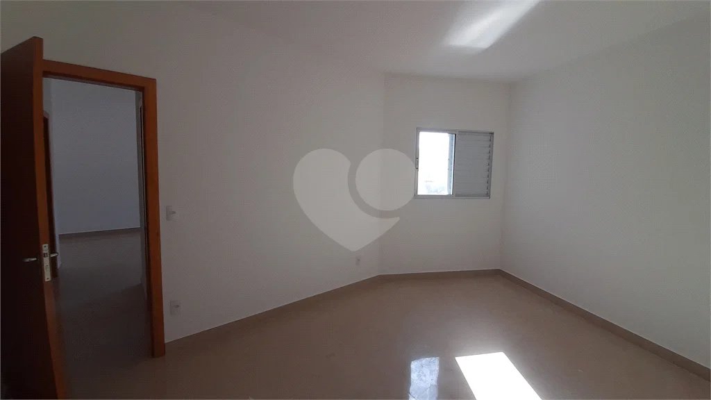 Casa à venda com 2 quartos no condomínio Residencial Luta, São Paulo - SP