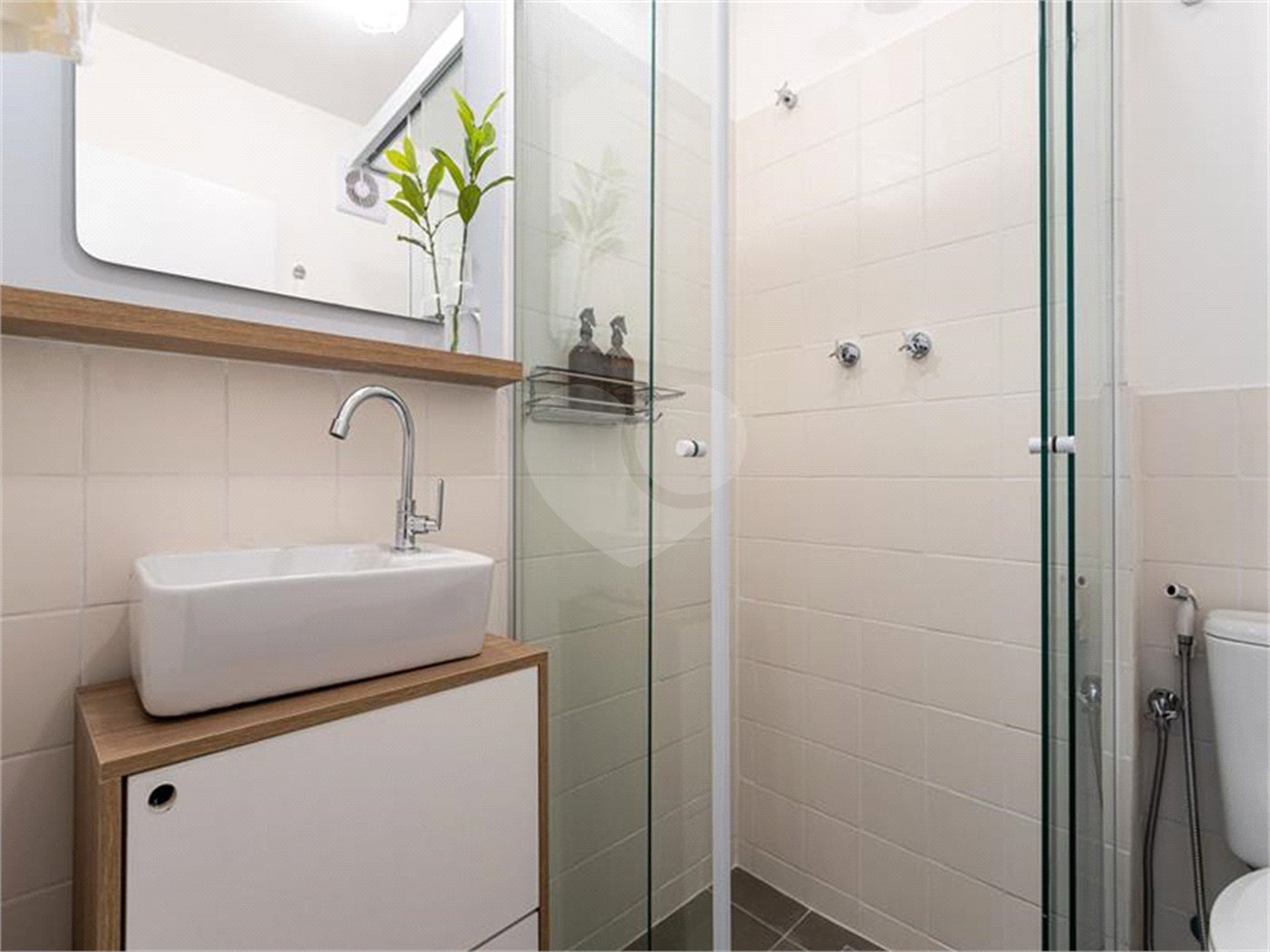 Apartamento à venda com 5 quartos, sendo 1 suíte,  em Pinheiros, São Paulo, SP