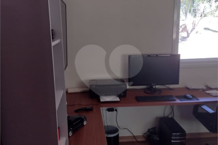 Casa à venda com 5 quartos, sendo 4 suítes, no condomínio Clube Florada Suzano, Suzano - SP