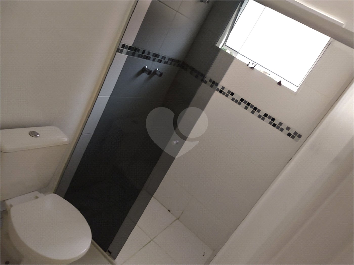Casa à venda com 2 suítes no condomínio Olido, Atibaia - SP