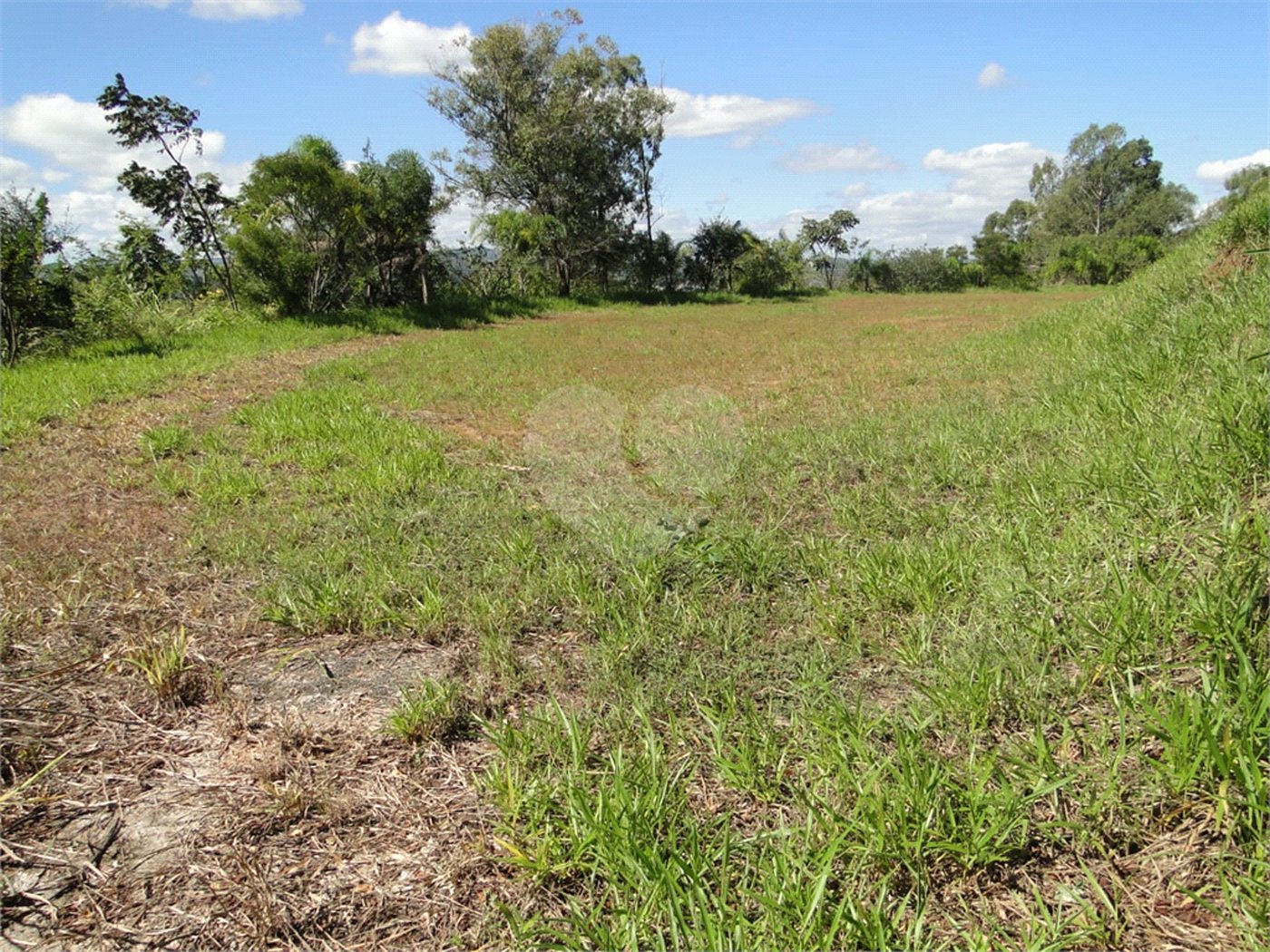 Chácara à venda com 2 quartos, sendo 1 suíte, em Santa Cândida, Vinhedo, SP