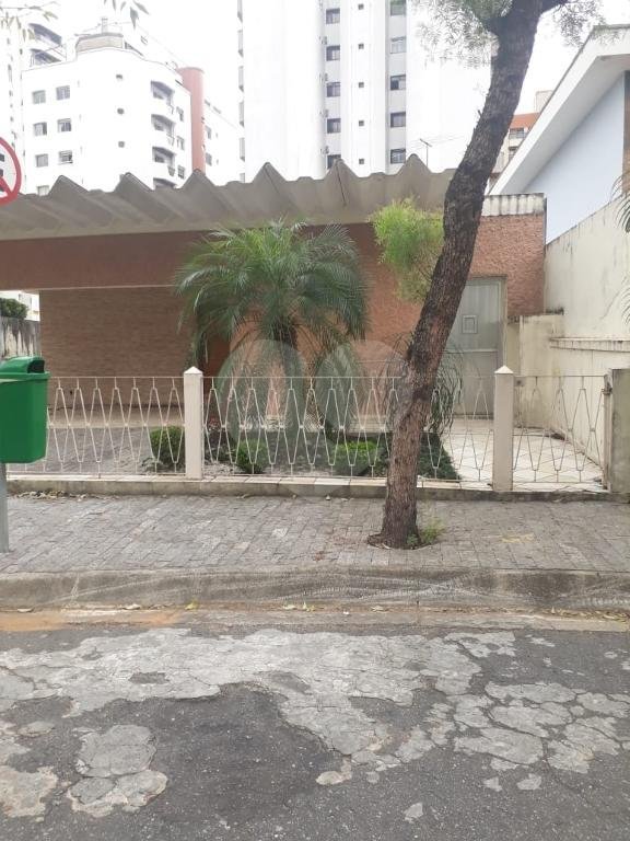 Casa à venda com 4 quartos, sendo 2 suítes, em Santana, São Paulo, SP