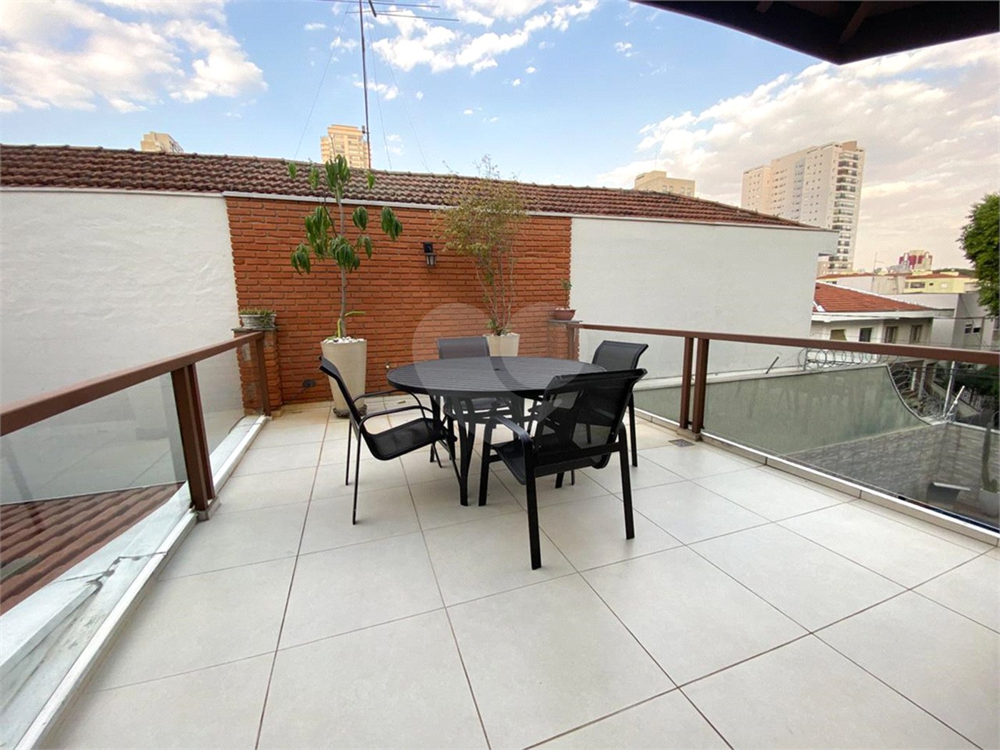 Casa à venda com 3 quartos, sendo 1 suíte, em Santana, São Paulo, SP