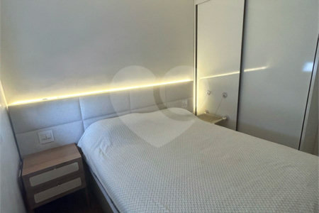 Apartamento à venda com 2 quartos em Cidade Mãe do Céu, São Paulo, SP