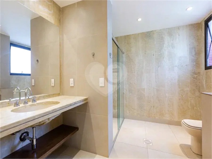 Apartamento à venda ou para alugar com 3 suítes em Real Parque, São Paulo, SP