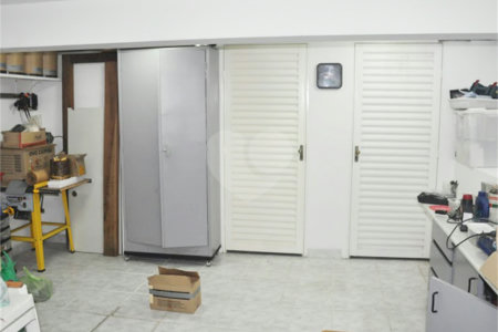 Sobrado à venda com 4 quartos, sendo 2 suítes,  em Alto da Boa Vista, São Paulo, SP