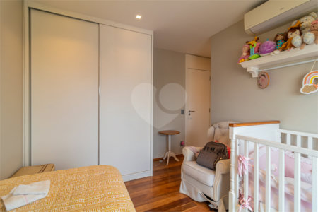Apartamento à venda com 3 suítes em Vila Olímpia, São Paulo, SP