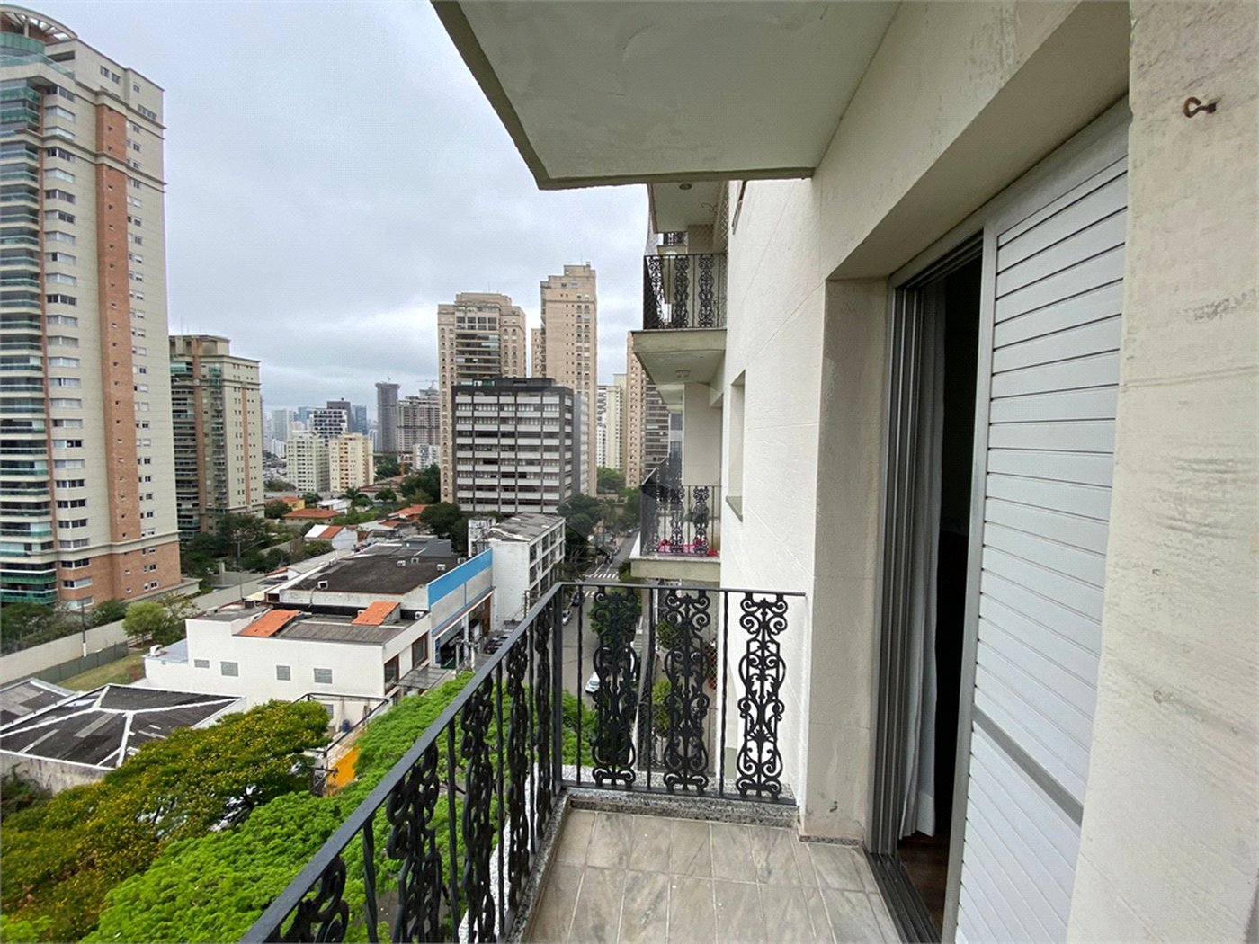 Cobertura à venda com 3 quartos, sendo 1 suíte,  em Brooklin Paulista, São Paulo, SP