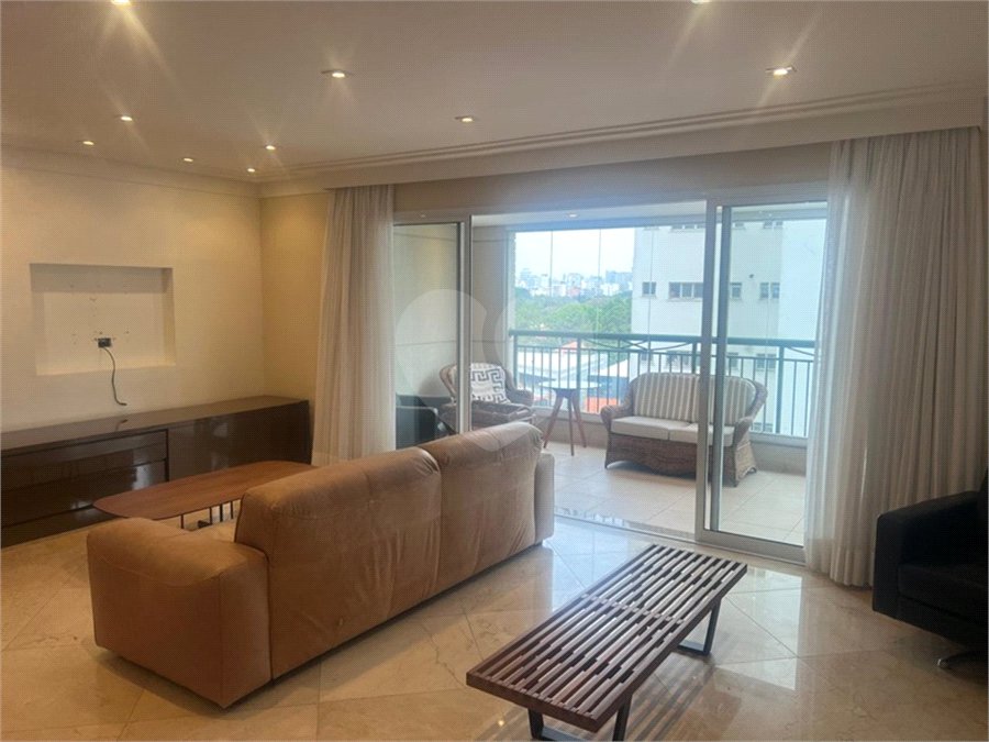 Apartamento para alugar com 3 quartos, sendo 2 suítes, em Jardim Paulista, São Paulo, SP