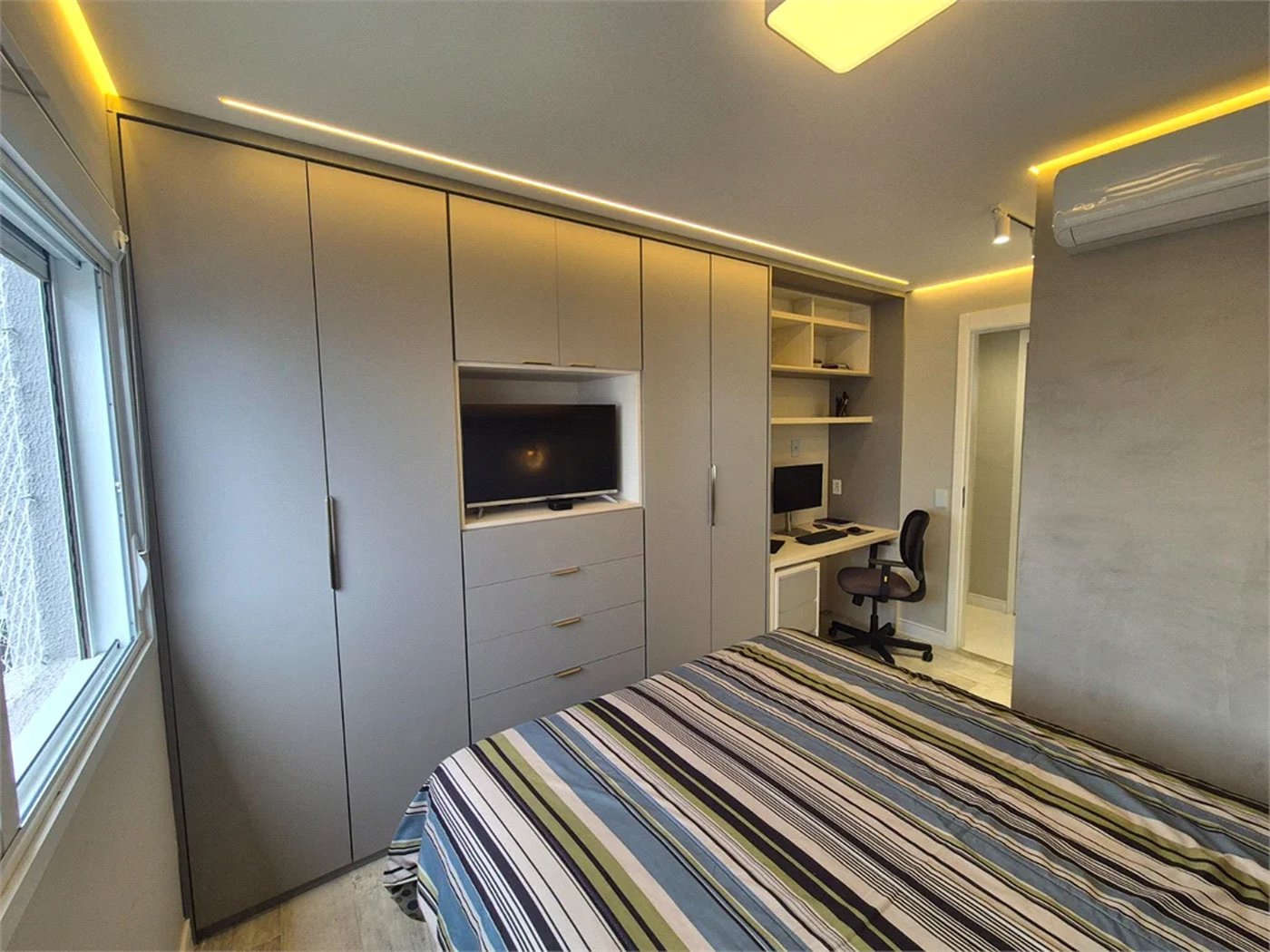 Apartamento à venda com 3 quartos, sendo 2 suítes,  em Jardim Caboré, São Paulo, SP
