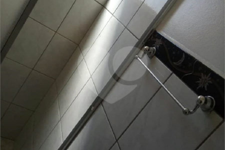 Apartamento no Condomínio Residencial Jardim das Torres.