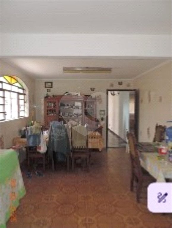 Sobrado à venda com 4 quartos em Vila Ipojuca, São Paulo, SP