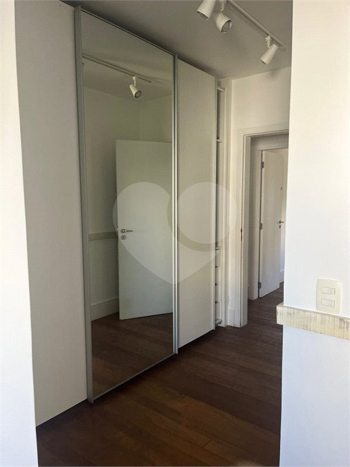 Apartamento para alugar com 3 suítes em Vila Olímpia, São Paulo, SP