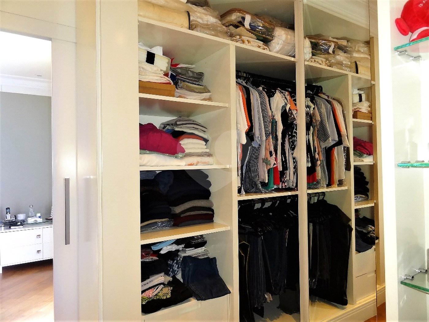 Casa à venda com 4 suítes no condomínio Residencial Jardim Itatinga, São Paulo - SP