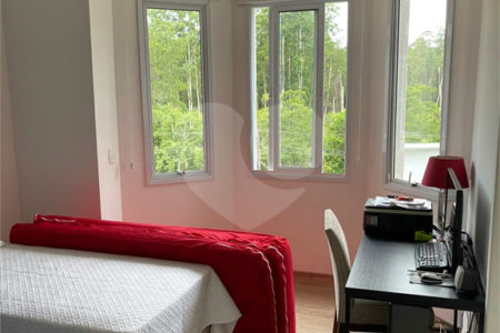Casa à venda com 4 suítes no condomínio Jardim das Palmeiras, Bragança Paulista - SP