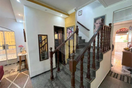 Casa à venda com 3 quartos, sendo 1 suíte, em Campo Grande, Rio de Janeiro, RJ
