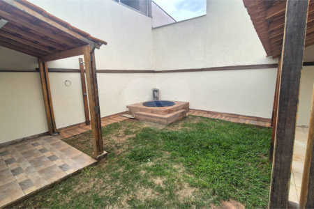 Casa à venda com 3 quartos, sendo 1 suíte,  no condomínio Residencial Horto Villagio, Sorocaba - SP
