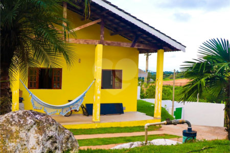 Casa à venda com 3 quartos, sendo 1 suíte, no condomínio Conjunto Vila- Loteamento Vitória Régia, Atibaia - SP