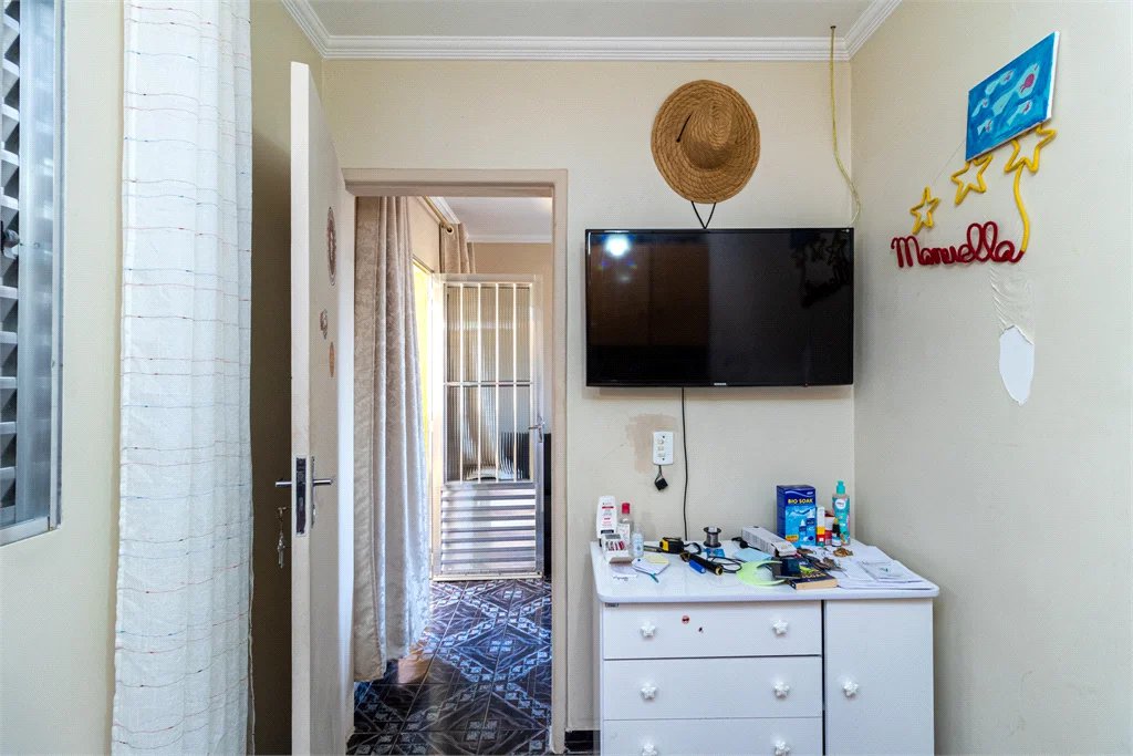 Casa à venda com 3 quartos, sendo 1 suíte, em Jardim Paris, São Paulo, SP