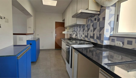 Apartamento à venda com 3 quartos, sendo 1 suíte,  em Vila Monte Alegre, São Paulo, SP