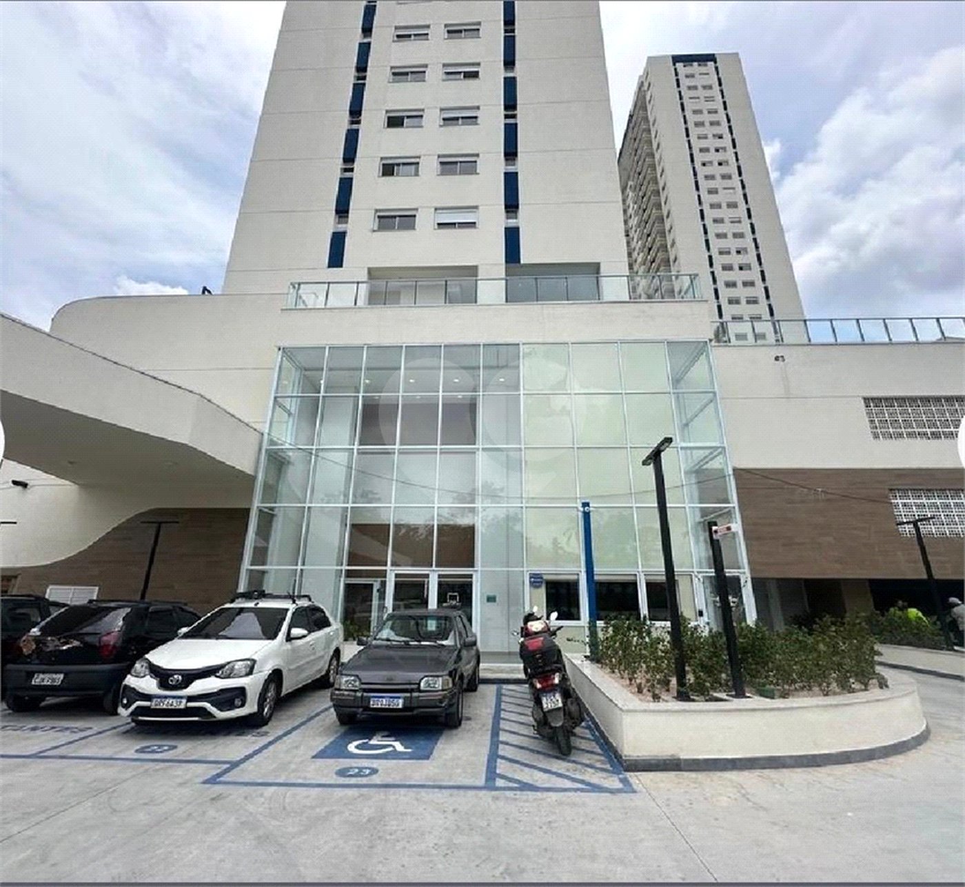Apartamento à venda com 3 quartos, sendo 1 suíte,  em Barueri, Barueri, SP