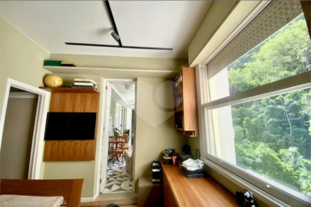 Apartamento à venda com 3 quartos, sendo 1 suíte, em Copacabana, Rio de Janeiro, RJ