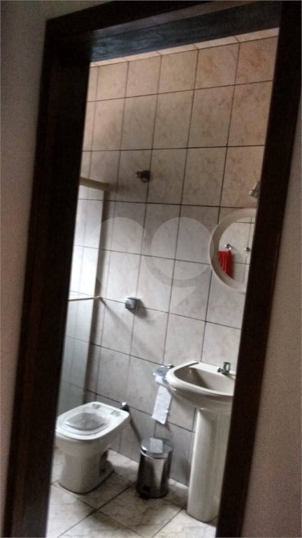 Sobrado à venda com 3 quartos, sendo 1 suíte, em Jardim Suzano, Suzano, SP
