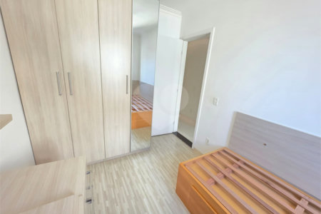 Apartamento à venda com 4 quartos, sendo 1 suíte, em Vila Polopoli, São Paulo, SP