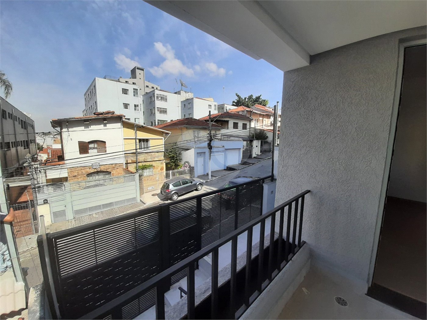 Sobrado à venda com 4 quartos, sendo 3 suítes, em Vila Paulicéia, São Paulo, SP